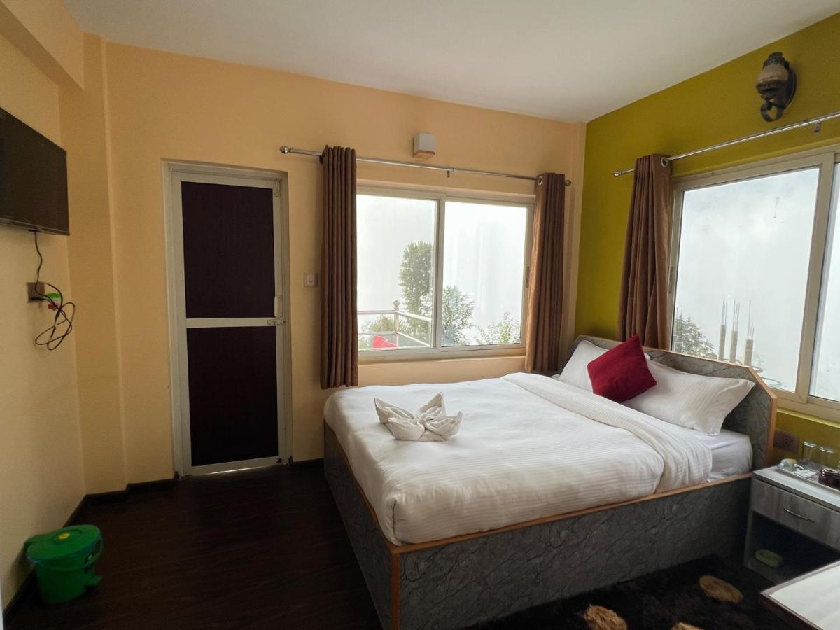 Hotel Village View Nagarkot Dış mekan fotoğraf